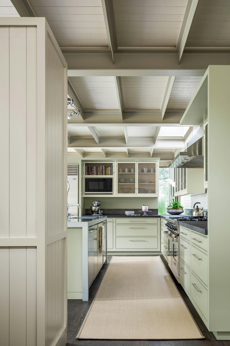 Pease-Road-Andrew-Pogue-V-Kitchen.jpg
