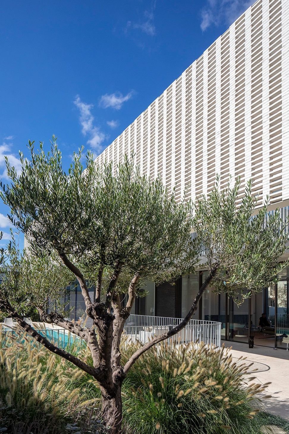 Petersen-K11-bricks-Brise-Soleil-day.jpg
