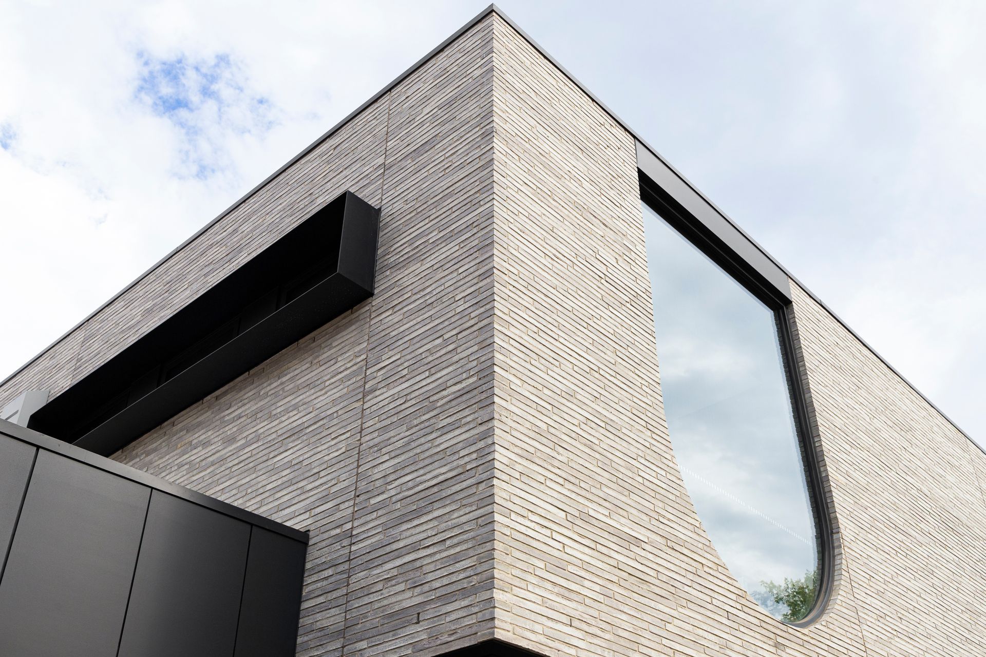 Petersen-k91bricks-The-Ridge-corner-detail.jpg