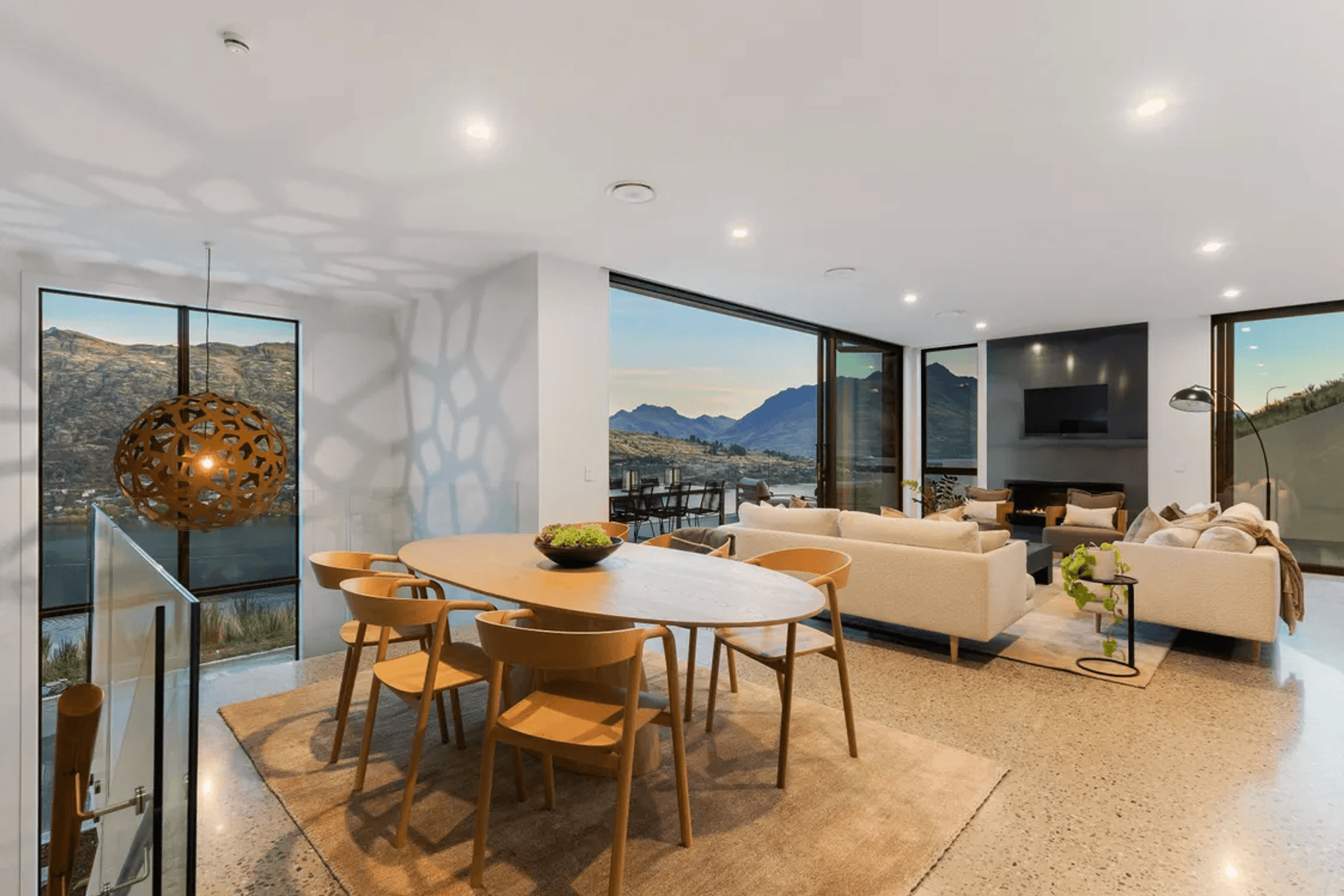 Lynch Lane,  Queenstown