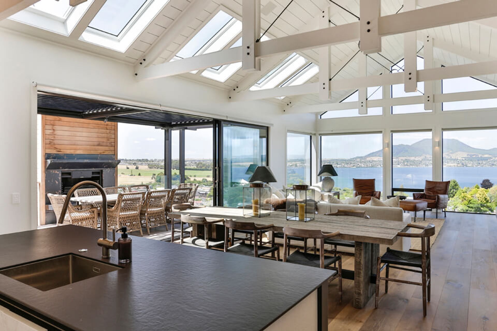 Acacia Bay, Taupo