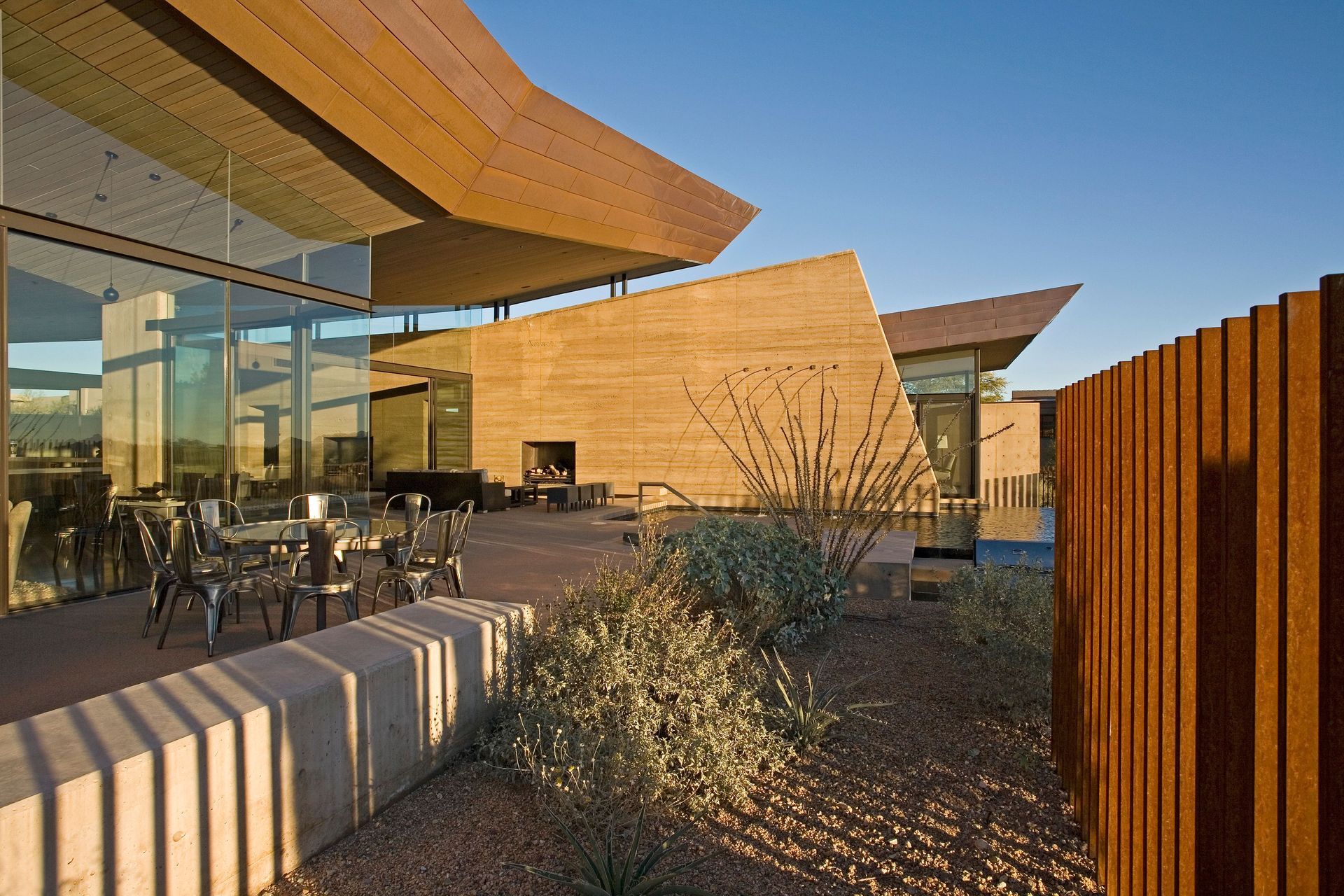 Redding-Ext-20.jpg