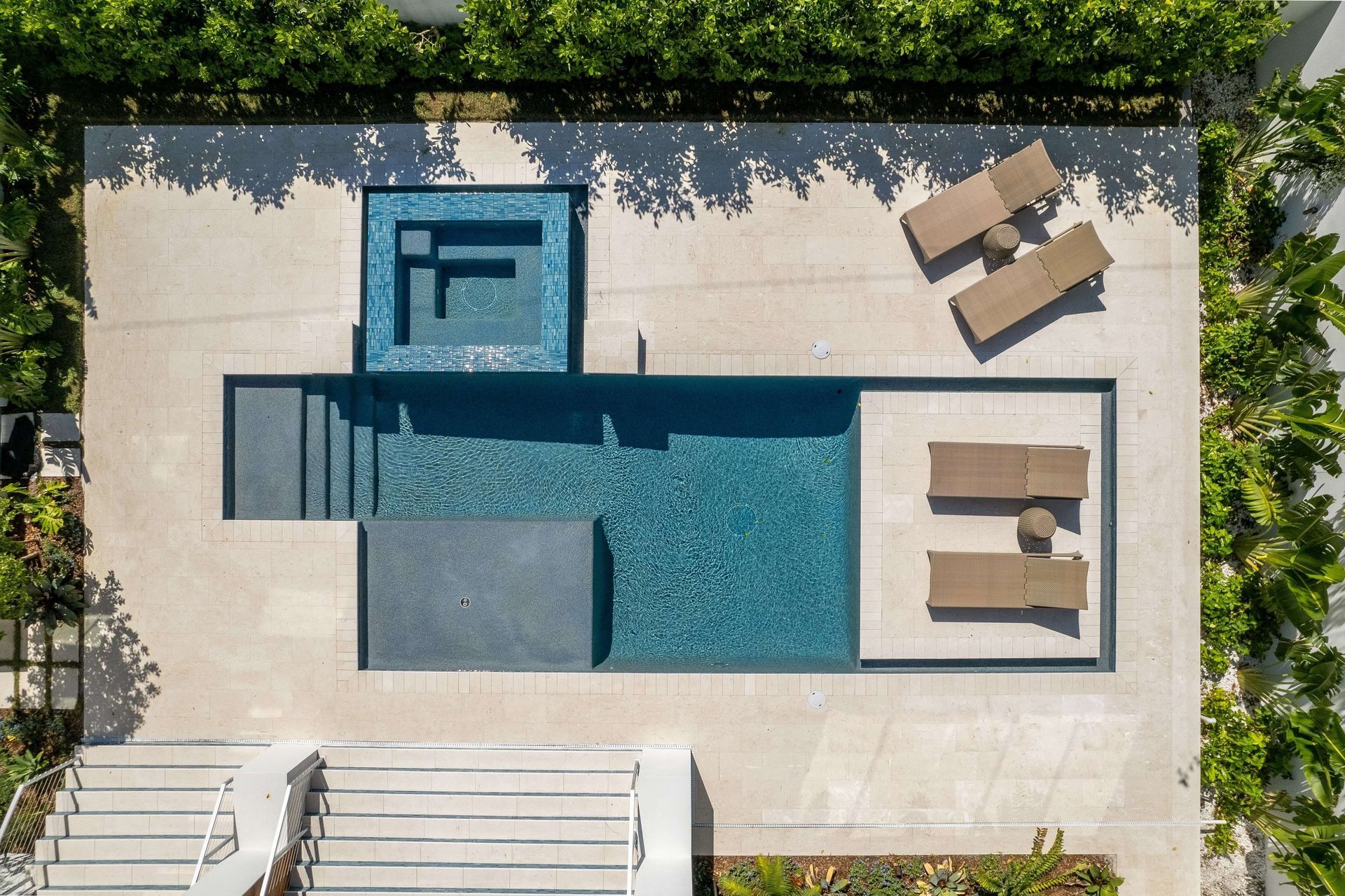 SRQ-BayShoreHome-Drone5.jpeg
