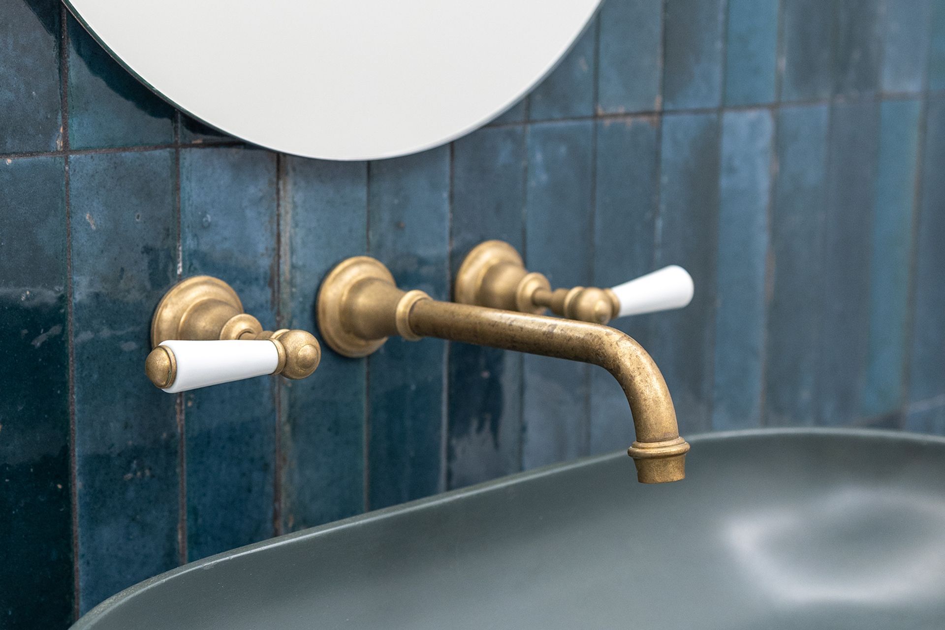 WAHBathroomSinkAgedBrassTapwareJazzHotelHomeAshfieldSydney1920x1080px.jpg