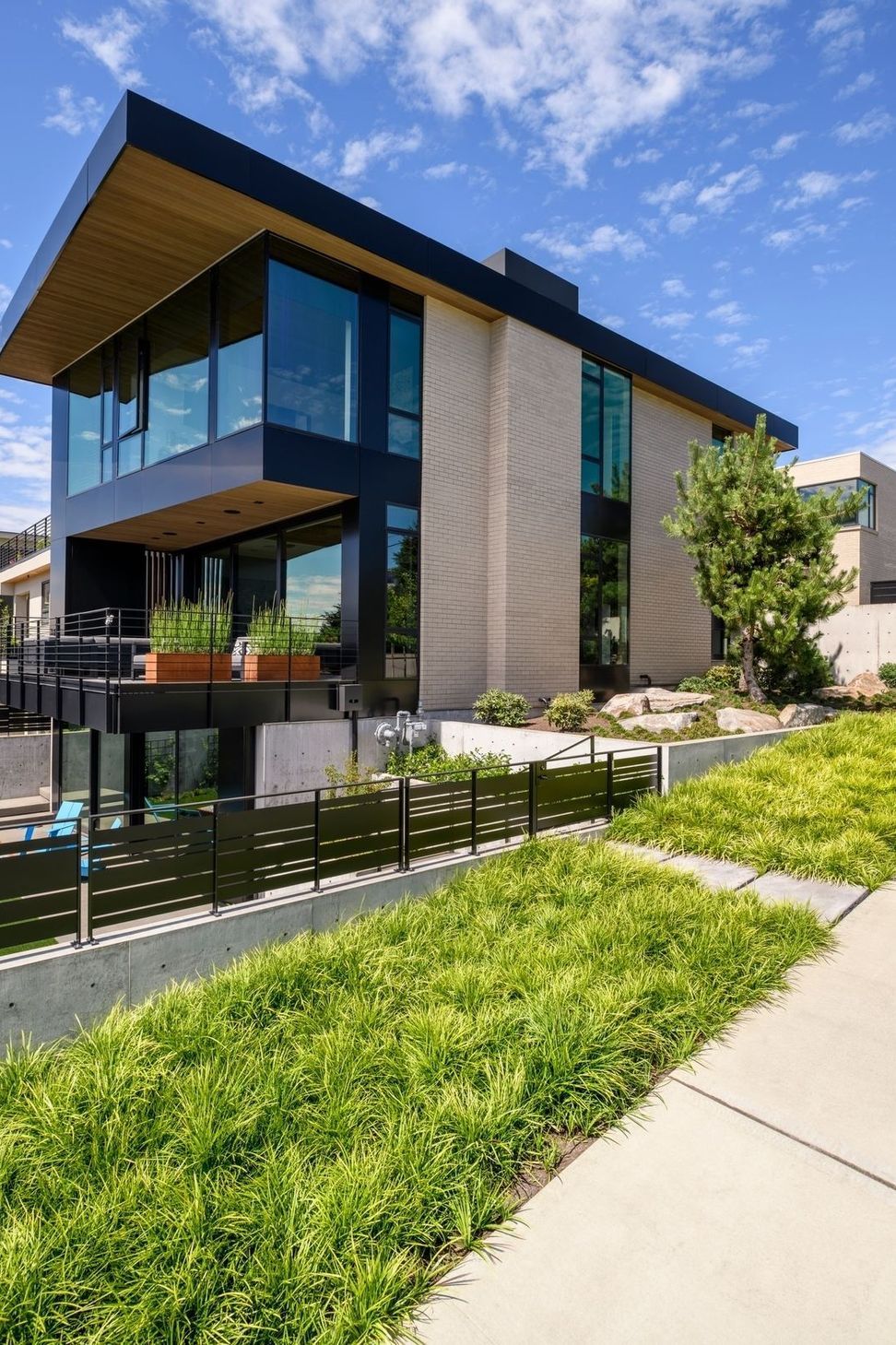West-of-Market-071522-1116-Pano-2-webfeature.jpg