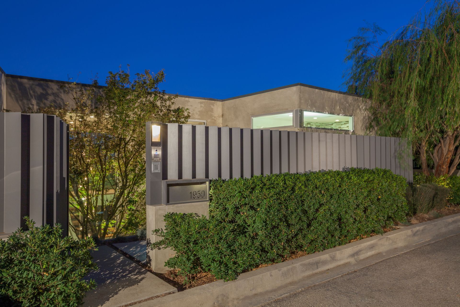 aaron-neubert-architectscanyon03-ap-compressed.jpg