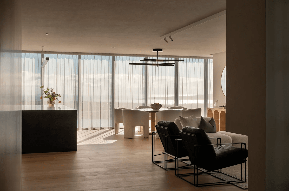 The Pacifica Penthouse Suite 1