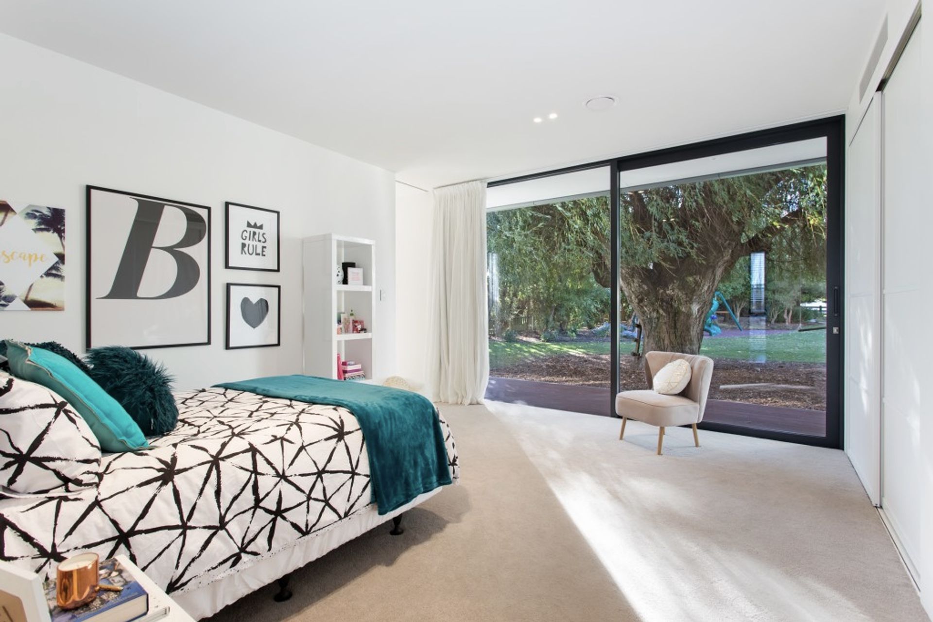 Hills Road Supreme Award House