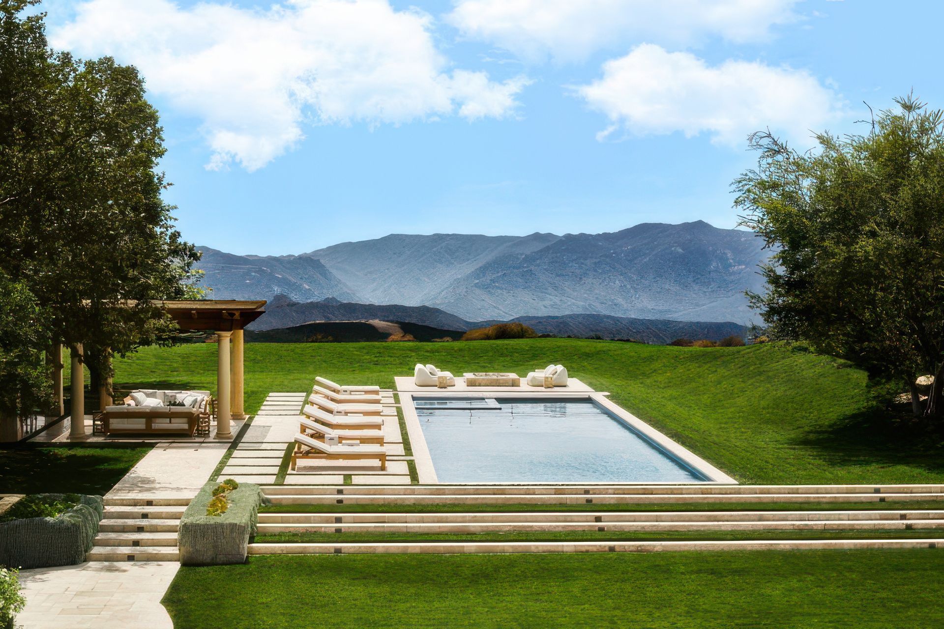 imgi14Kardashian-11-825x510-gigapixel-standard-v2-4x.jpg