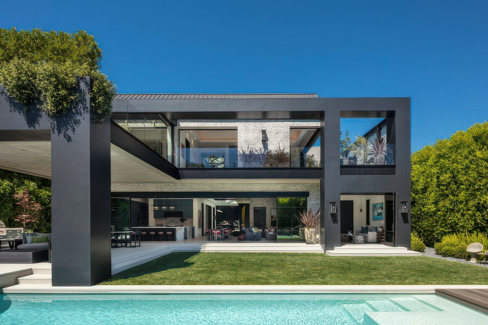 imgi15M-residenced-14-825x510-gigapixel-standard-v2-4x.jpg