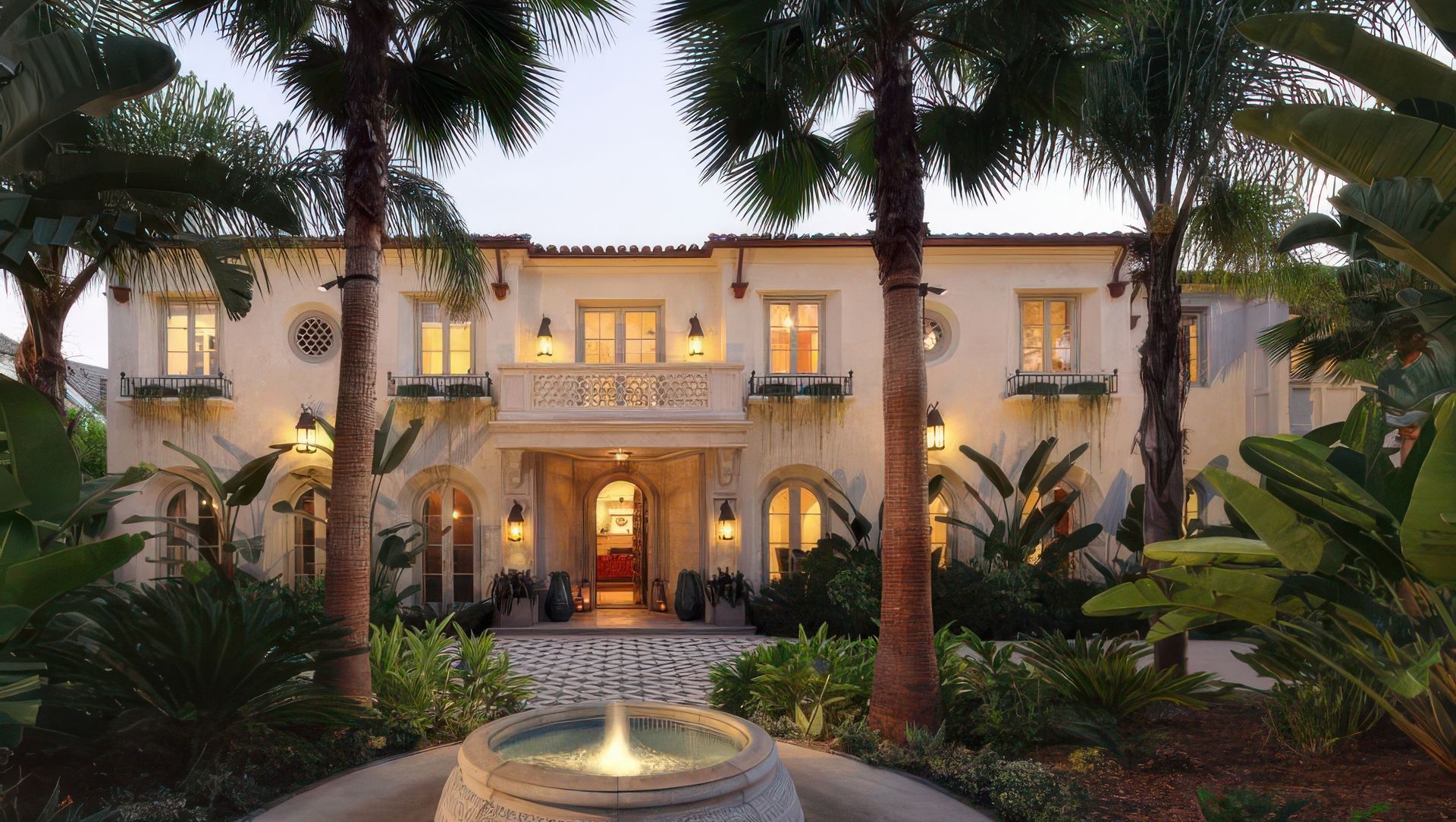Los Angeles Residence banner