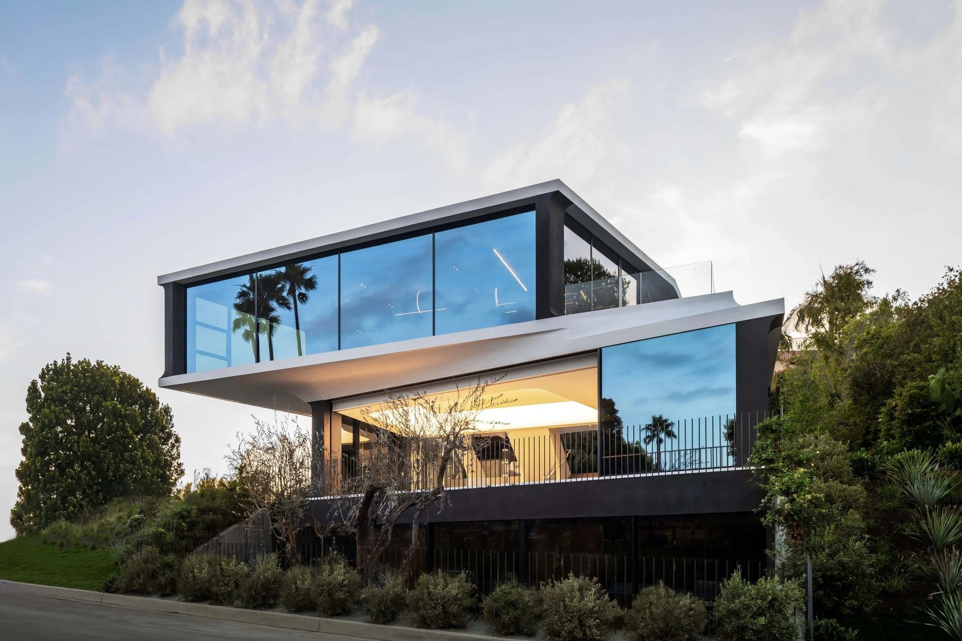 imgi32EXTERIOREASTFACADE-v4.jpg