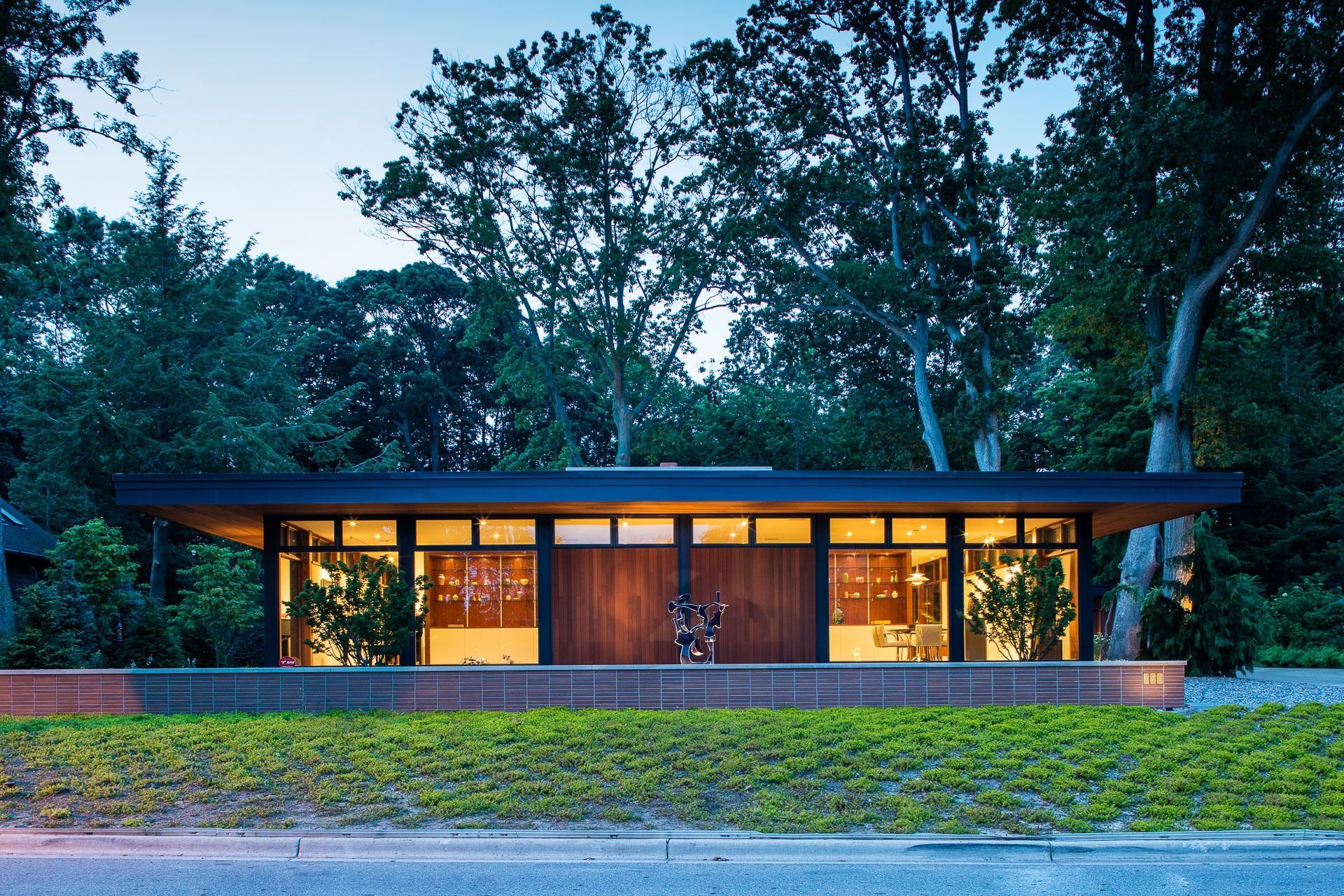 imgi4Lucid-Mid-Century-Modern-Home-8825.jpg