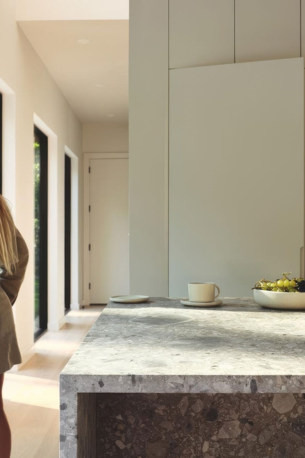 imgi8custom-limestone-island-in-modern-home-kitchen-design-gigapixel-standard-v2-2x.jpg