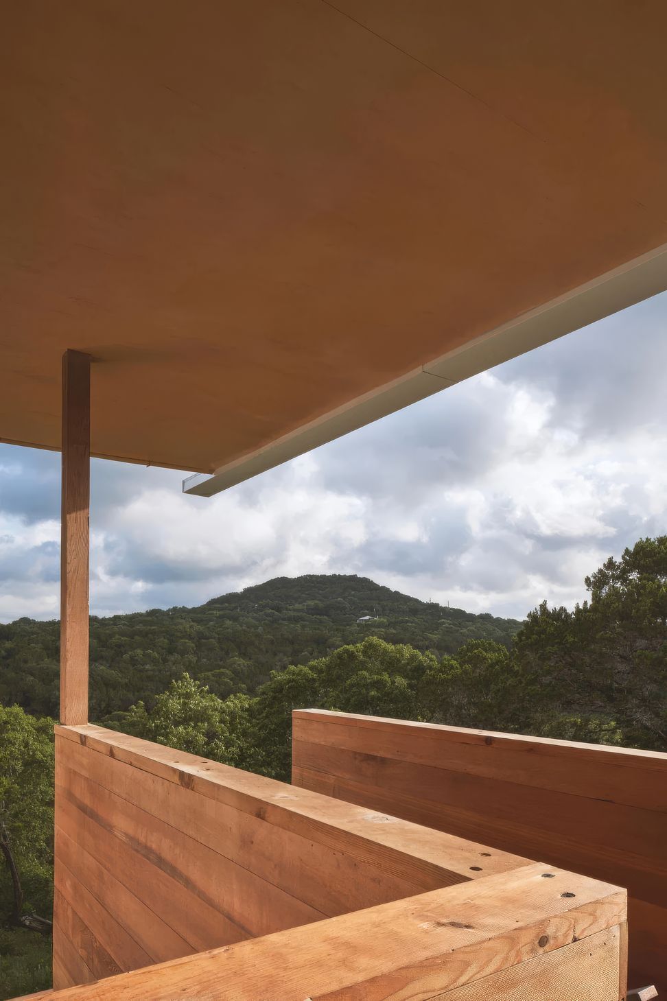 viewhouse05-ap-compressed-v3-upscaled-by-Replicate.jpg
