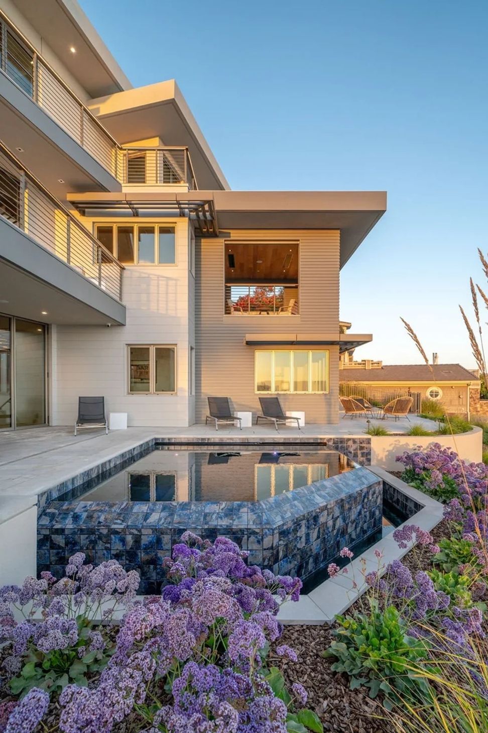 130Bluff09-ap-compressed.jpg