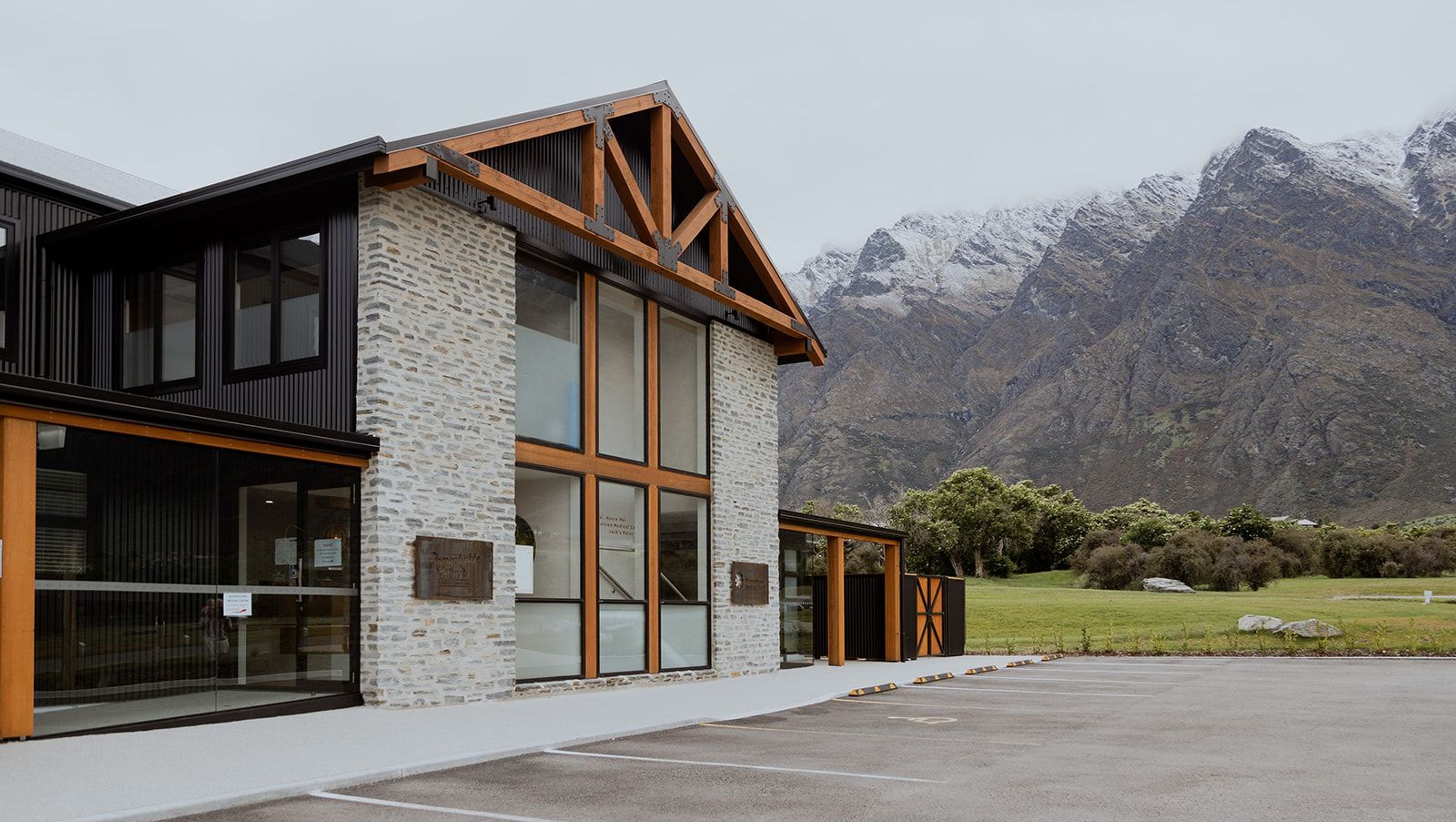 Jack's Point Med Centre