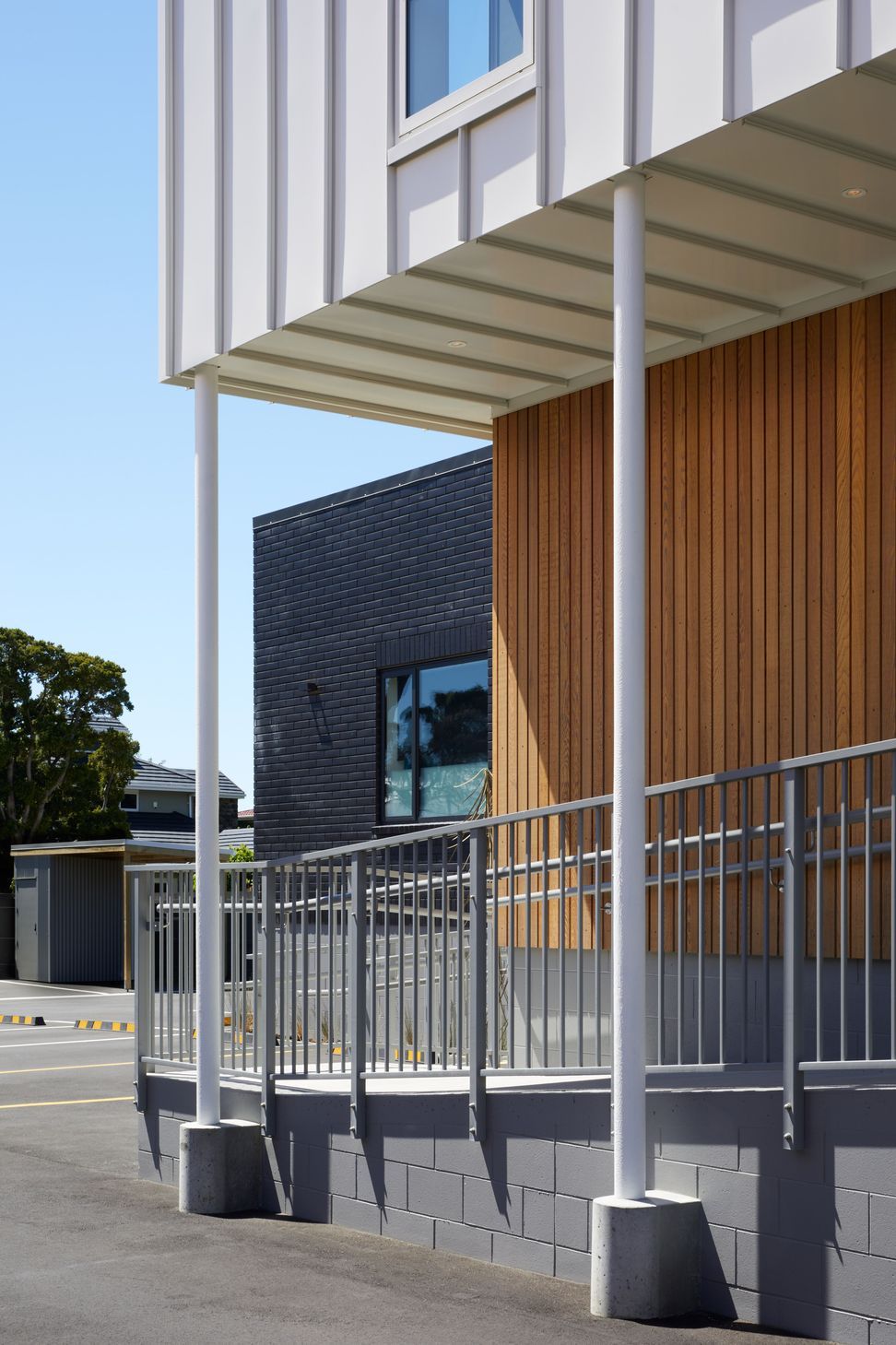 Redcliffs-Medical-CentreClean-detailing-at-a-human-scaleSarah-Rowlands-Photographer4.jpg