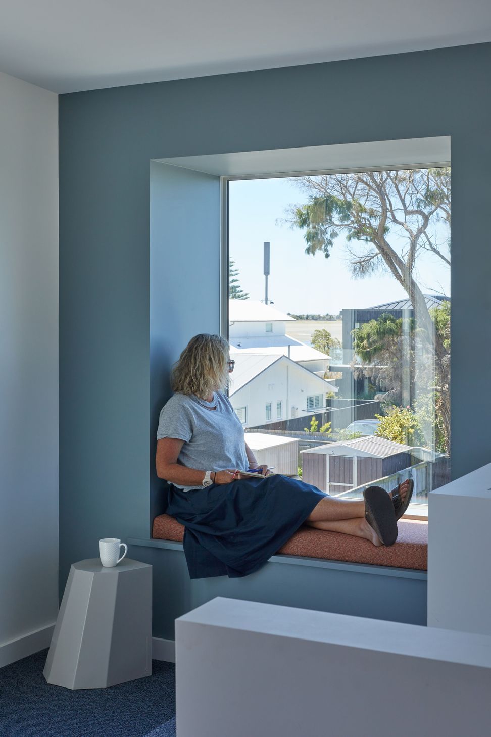 Redcliffs-Medical-CentreWindow-seat-in-staffroom-Sarah-Rowlands-Photographer9.jpg