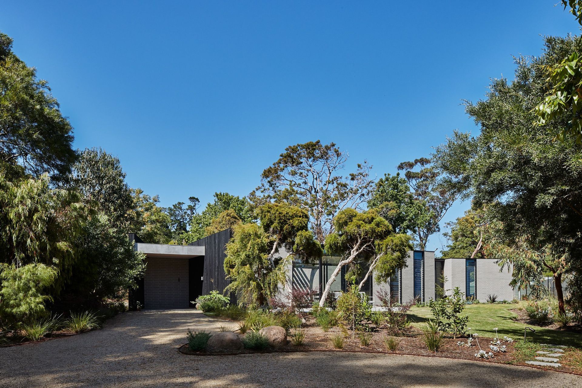 MM Courtyard House