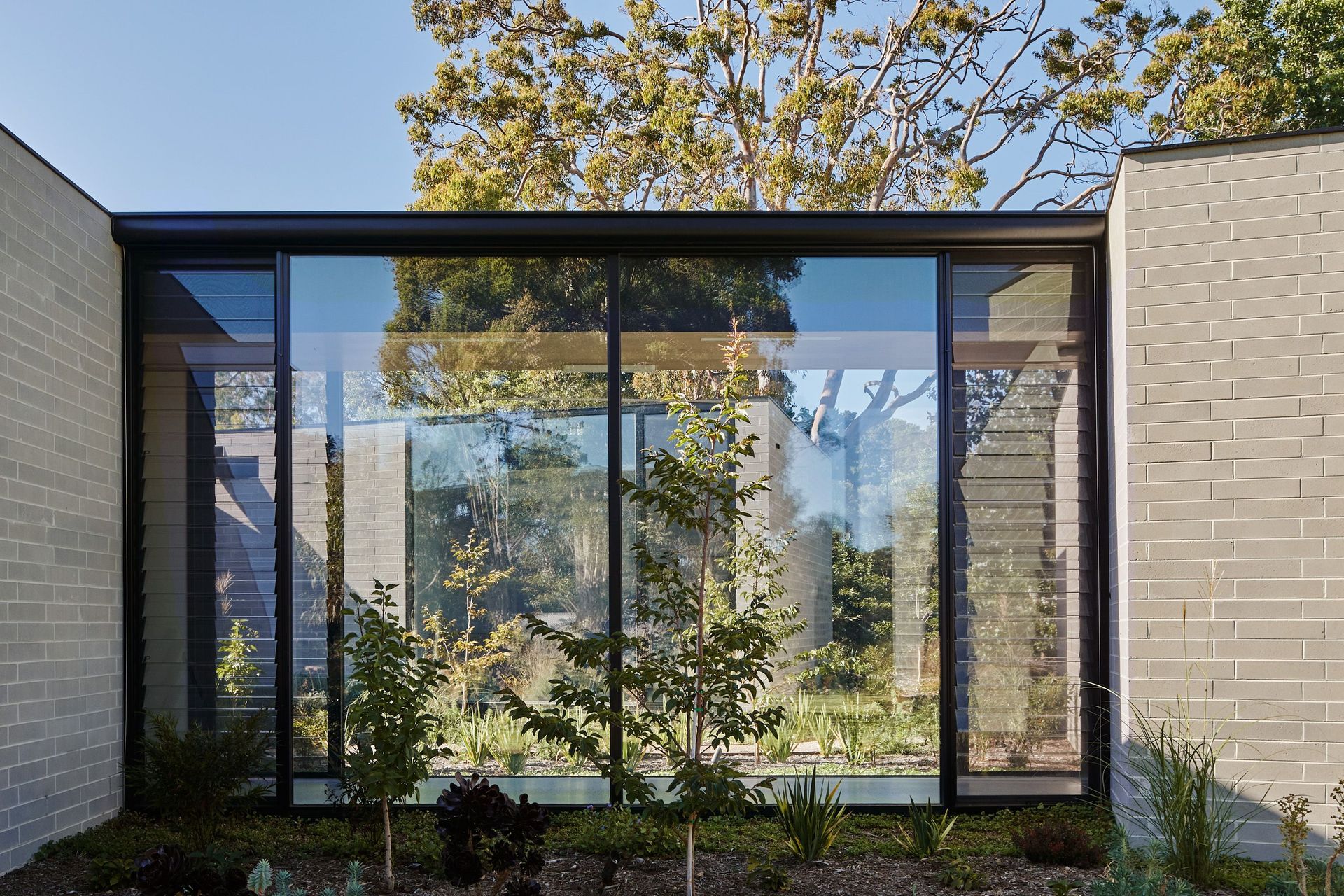 MM Courtyard House
