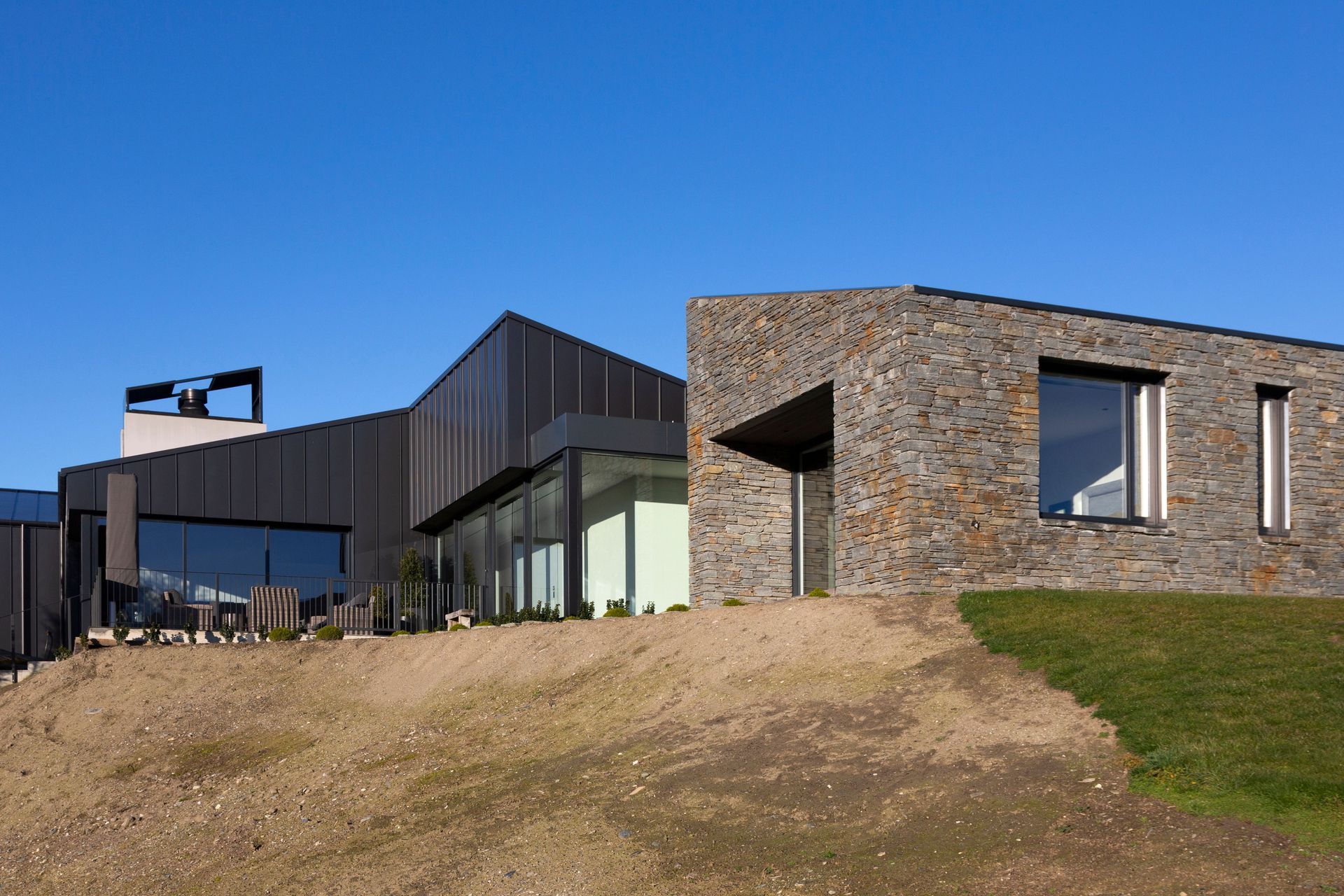 102DomainRoadQueenstown149edit.jpg