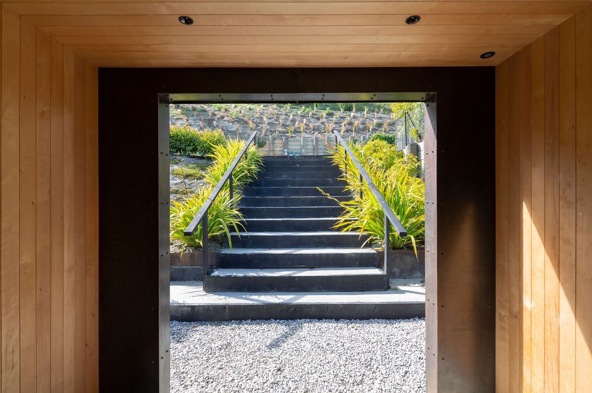 Hogan Gully Project by Maarten Hofmans Architect