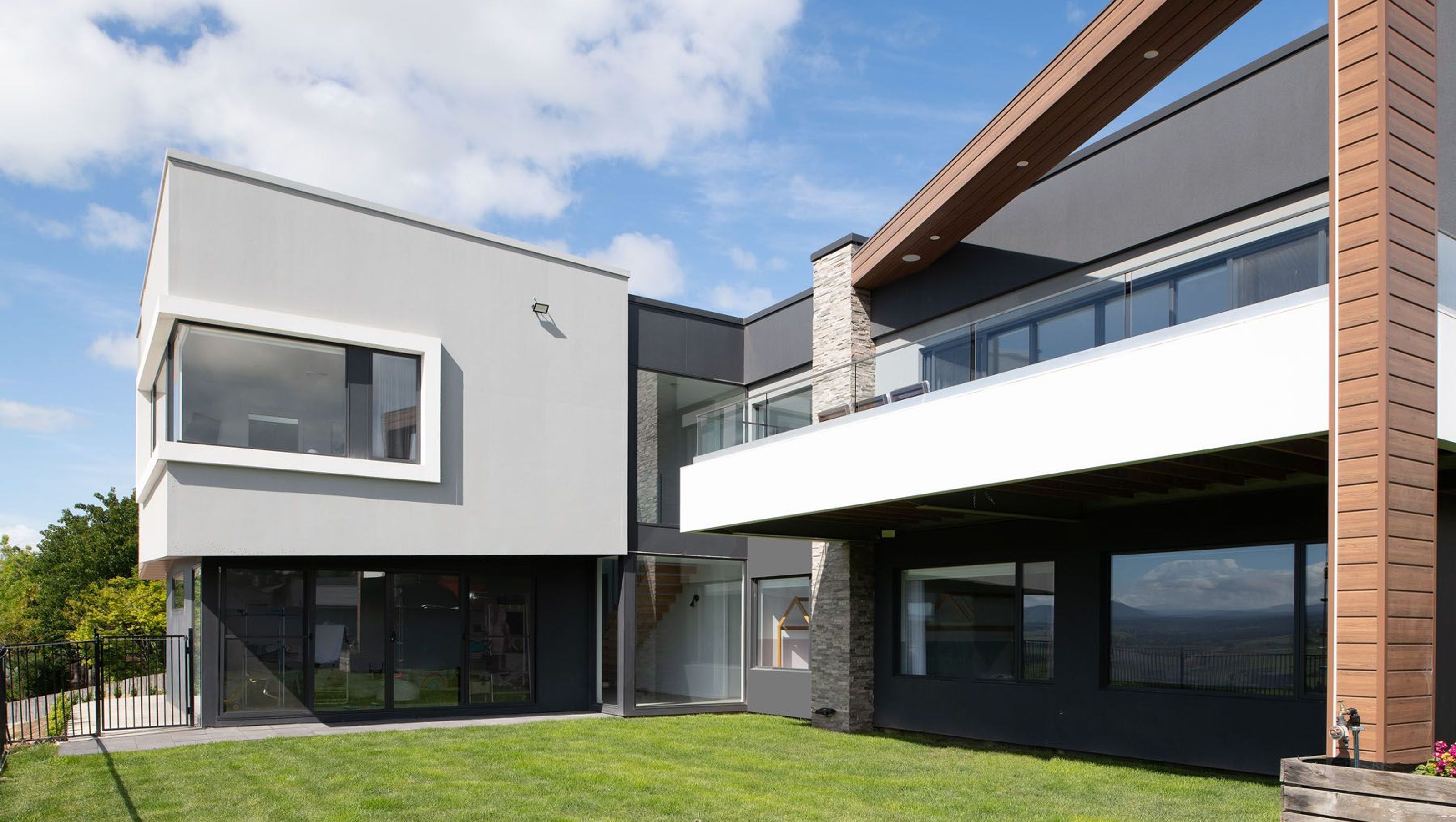 7 Carrera Place