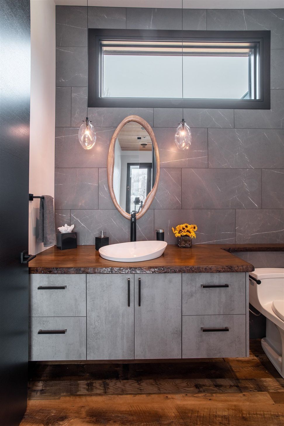 825DivideHalfBathD16274-HDR.jpg