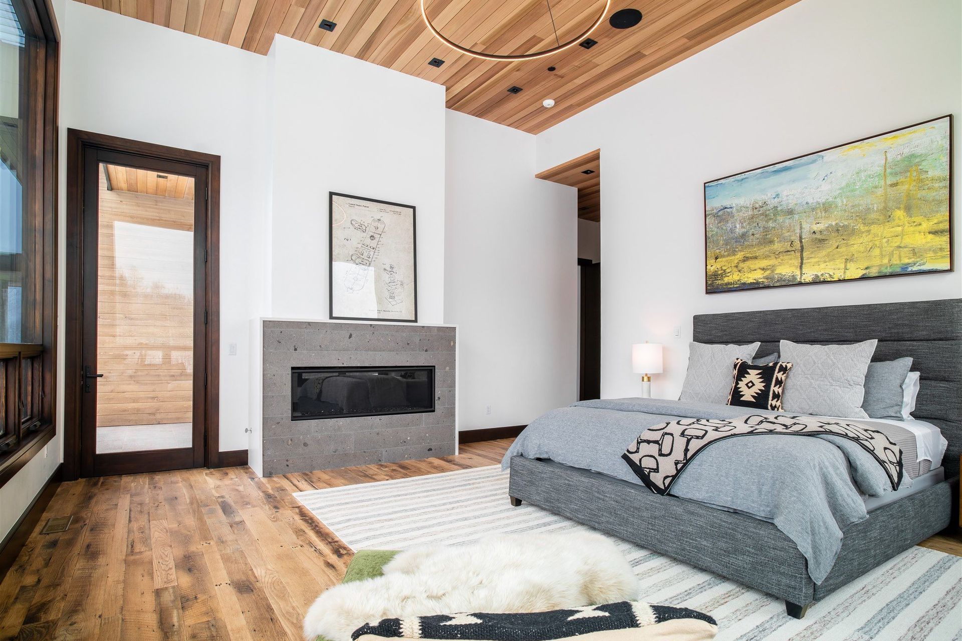 825DivideMasterBedroomD16141-HDR.jpg