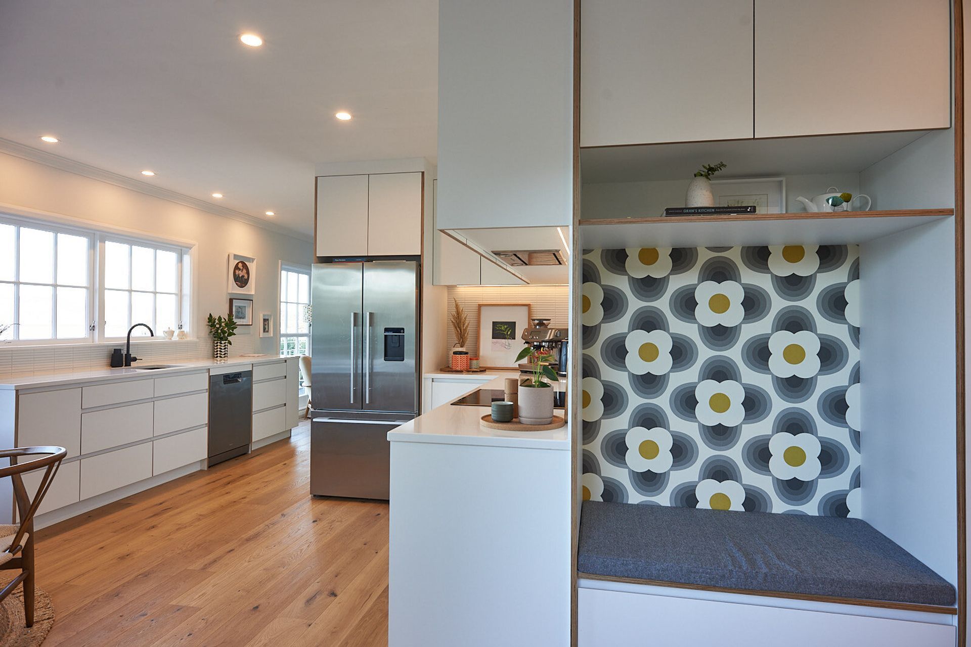 Seatoun kitchen &amp; laundry