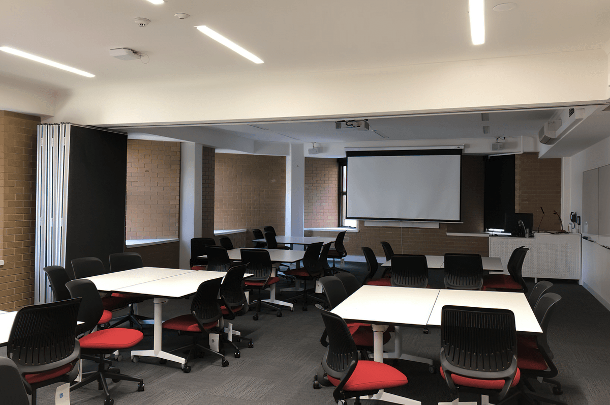 La Trobe - University
