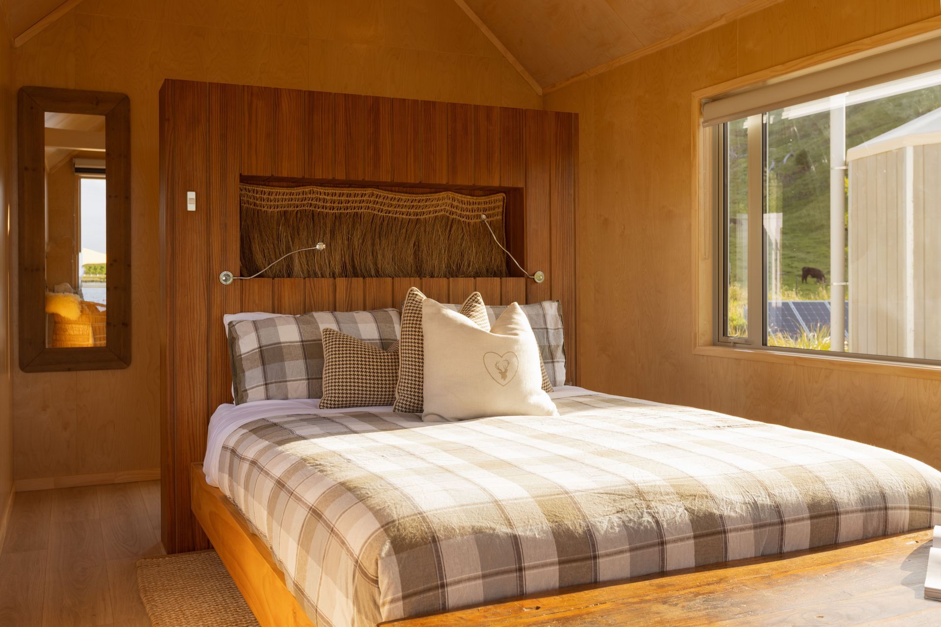 Rapidline-Birch-UVManutuke-Eco-RetreatEverest-CabinFox-CabinsLisa-Sun-Photography-41.jpg