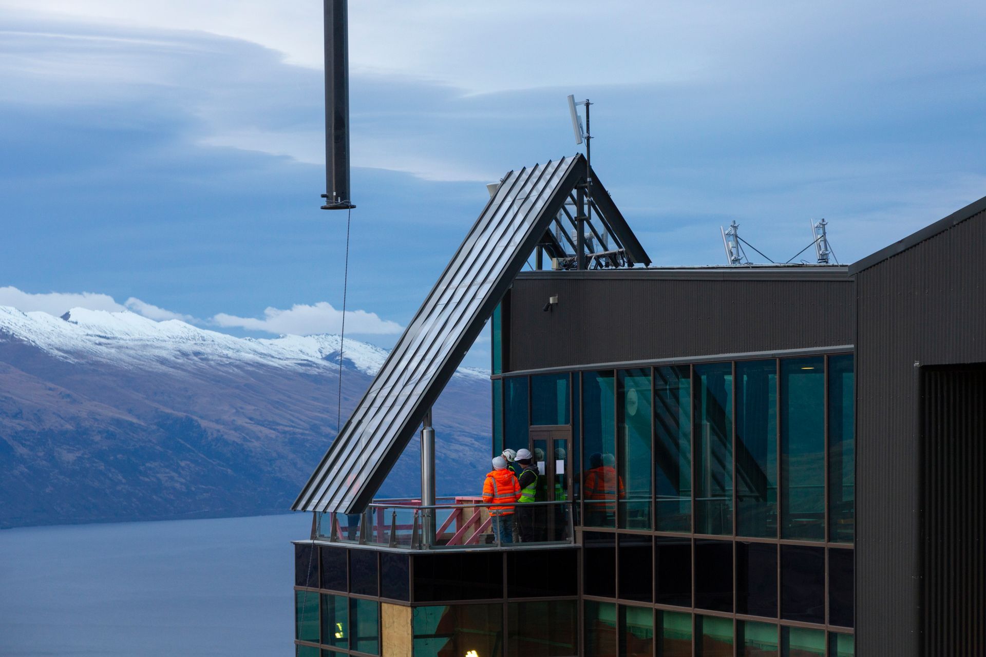 Skylinetopterminal017.jpg