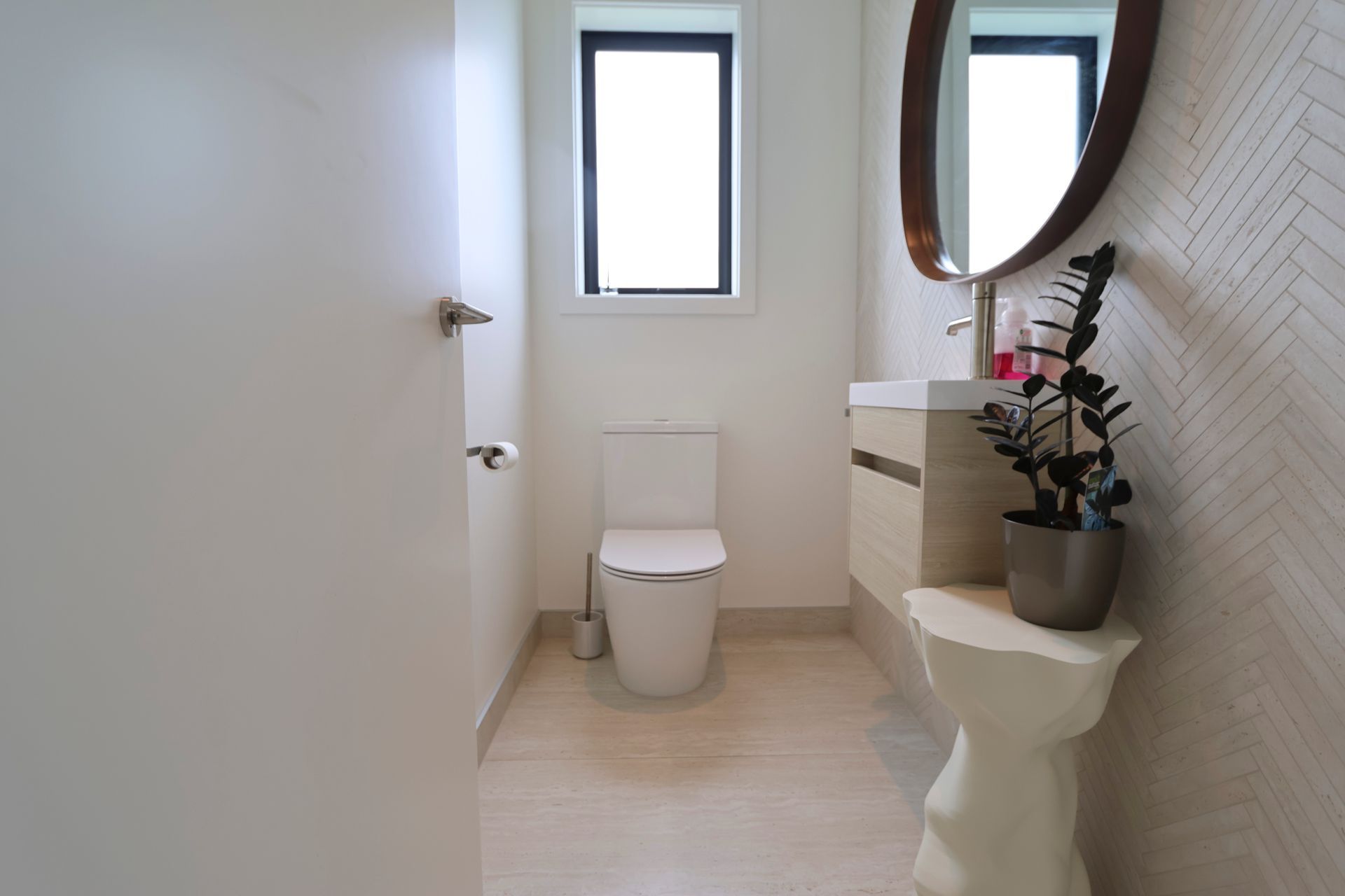 farleyinside138.JPG