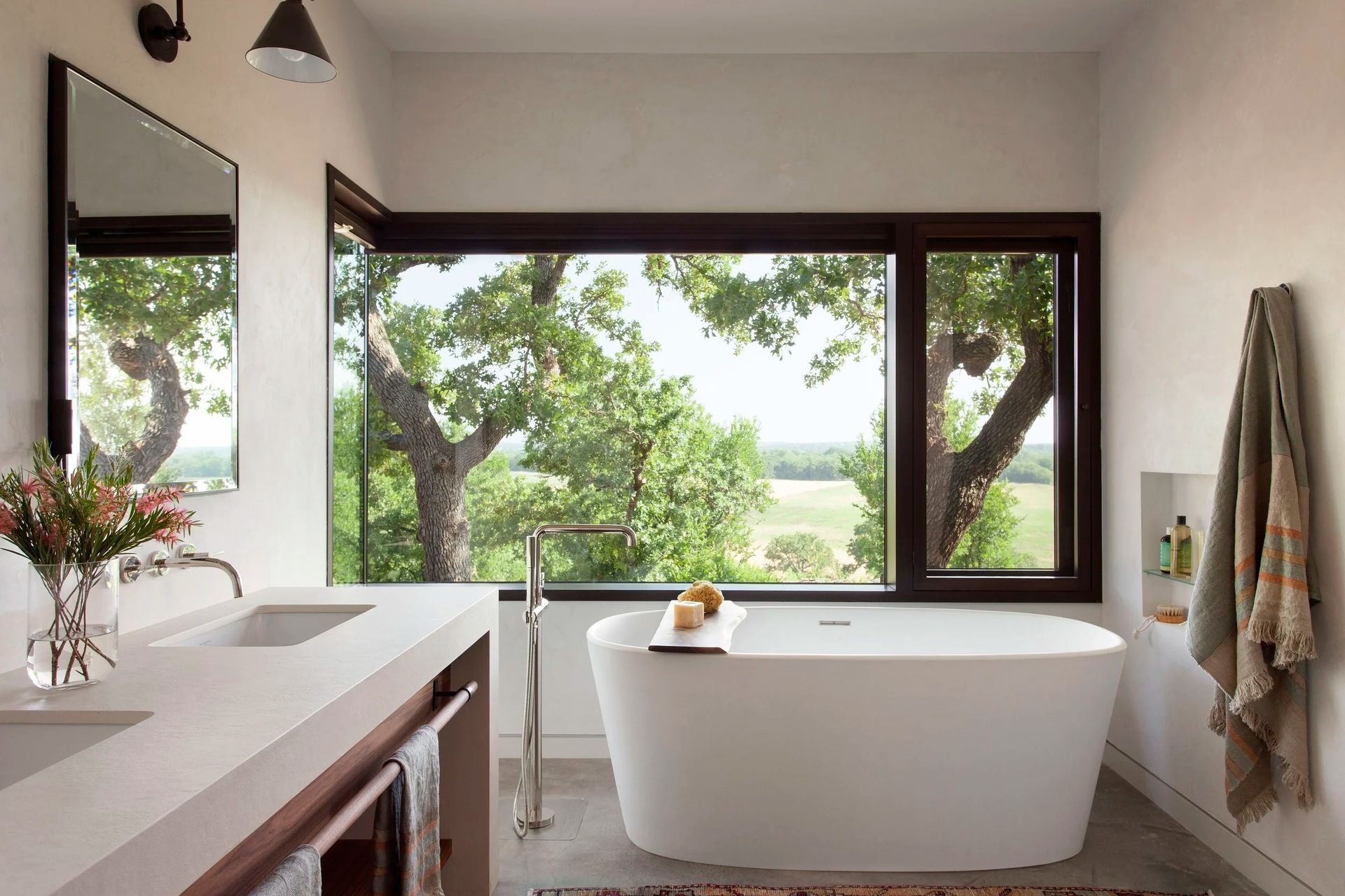 imgi12MasterBath.jpg