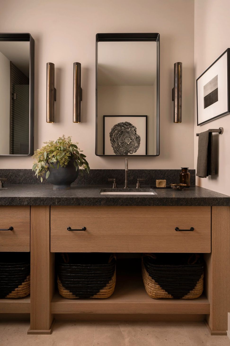 imgi13flint-hills-primary-bath.jpg