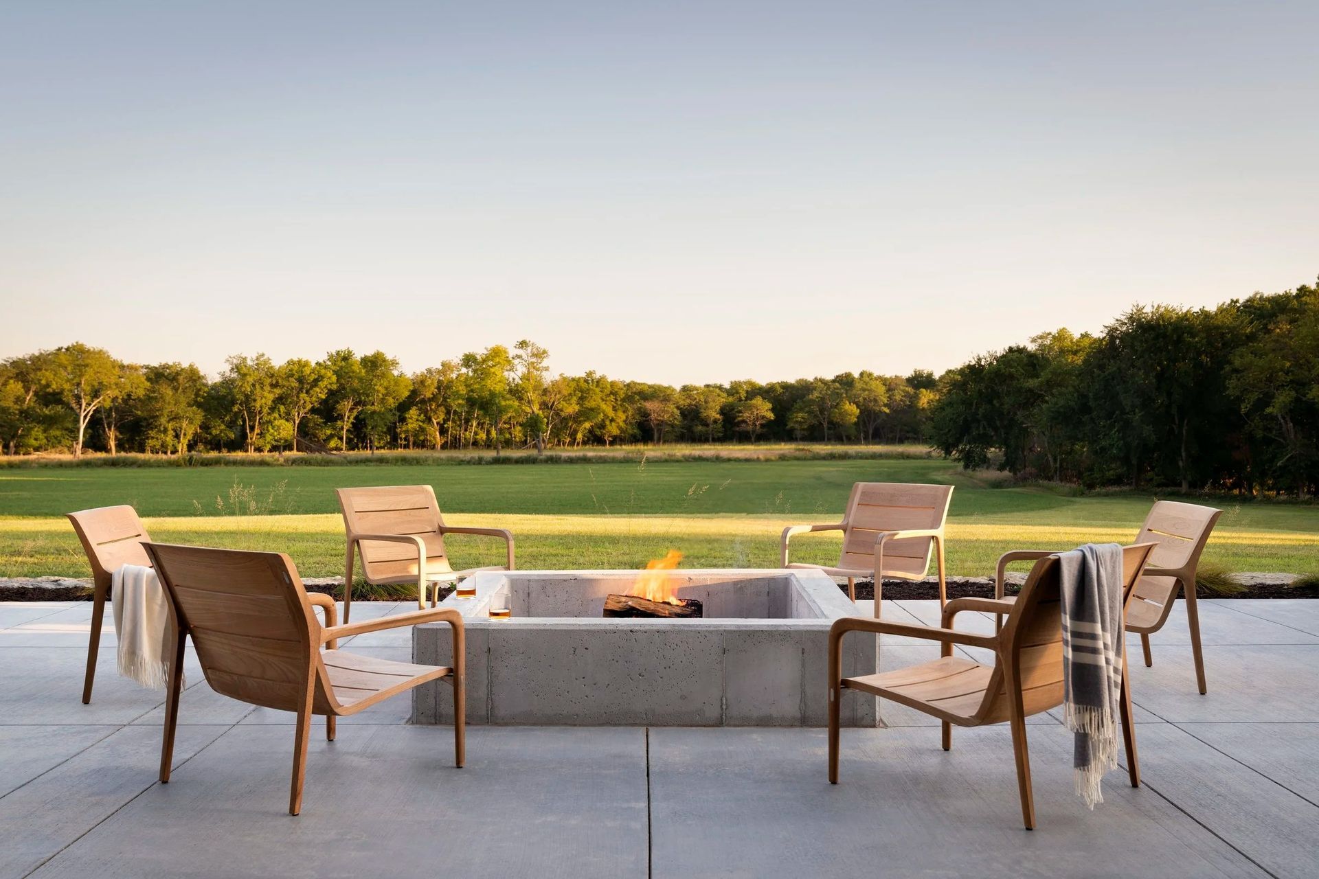 imgi2116-Firepit.jpg