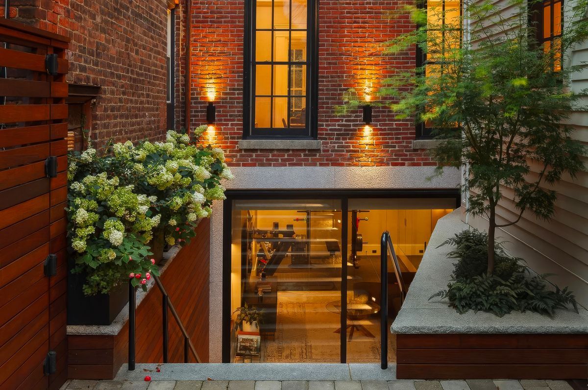 Lightwell House