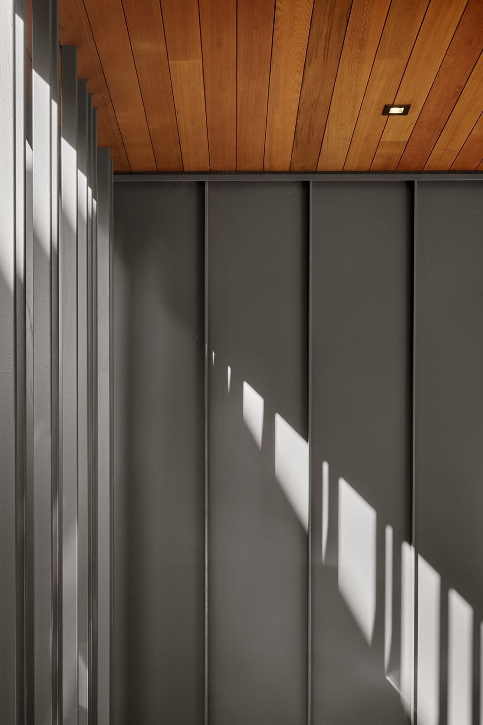 imgi3106-carport-detailcar22722.jpg