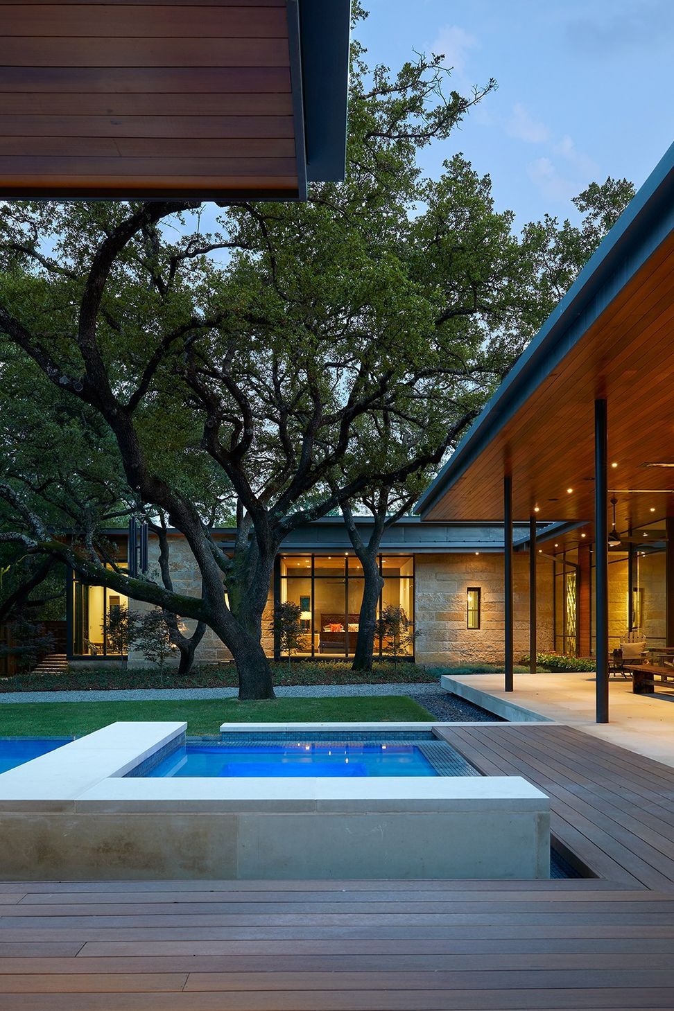imgi39Straitlane26Hot-Tub.jpg