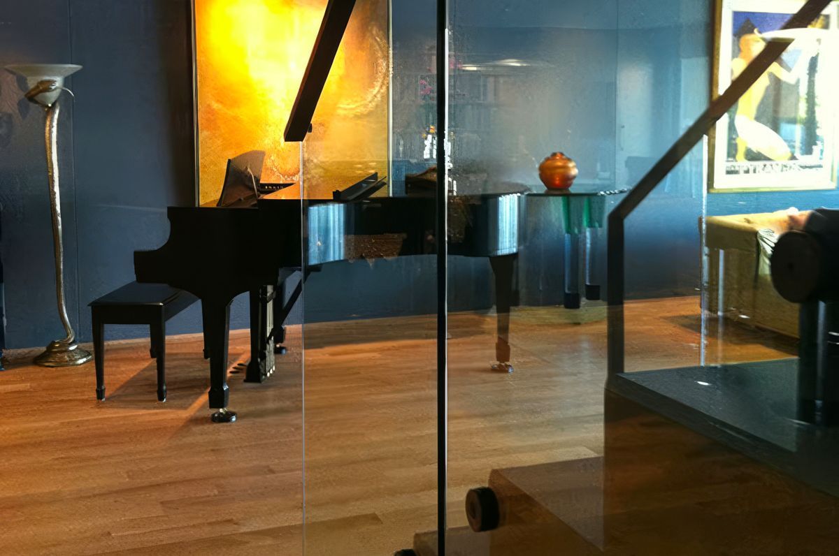 Hanna Condominium