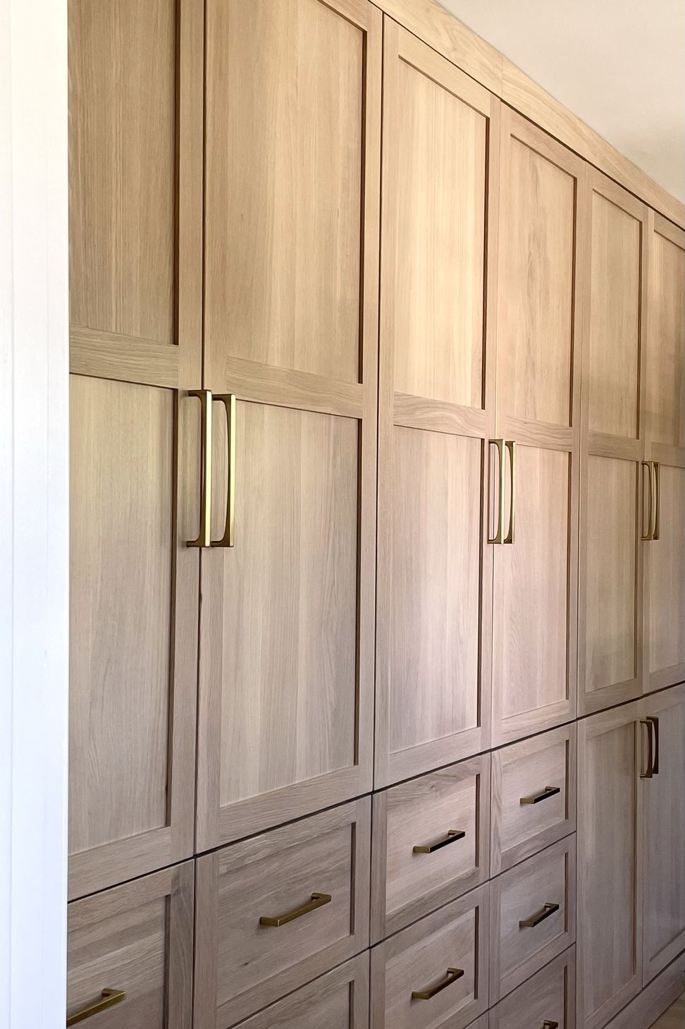 imgi59Closet1-ap-compressed.jpg