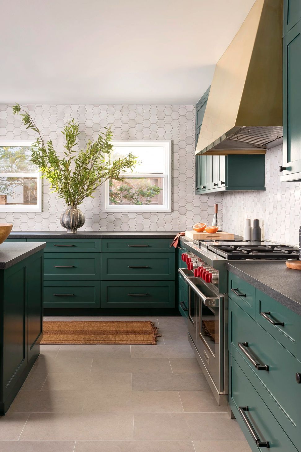 imgi60Kitchen.jpg