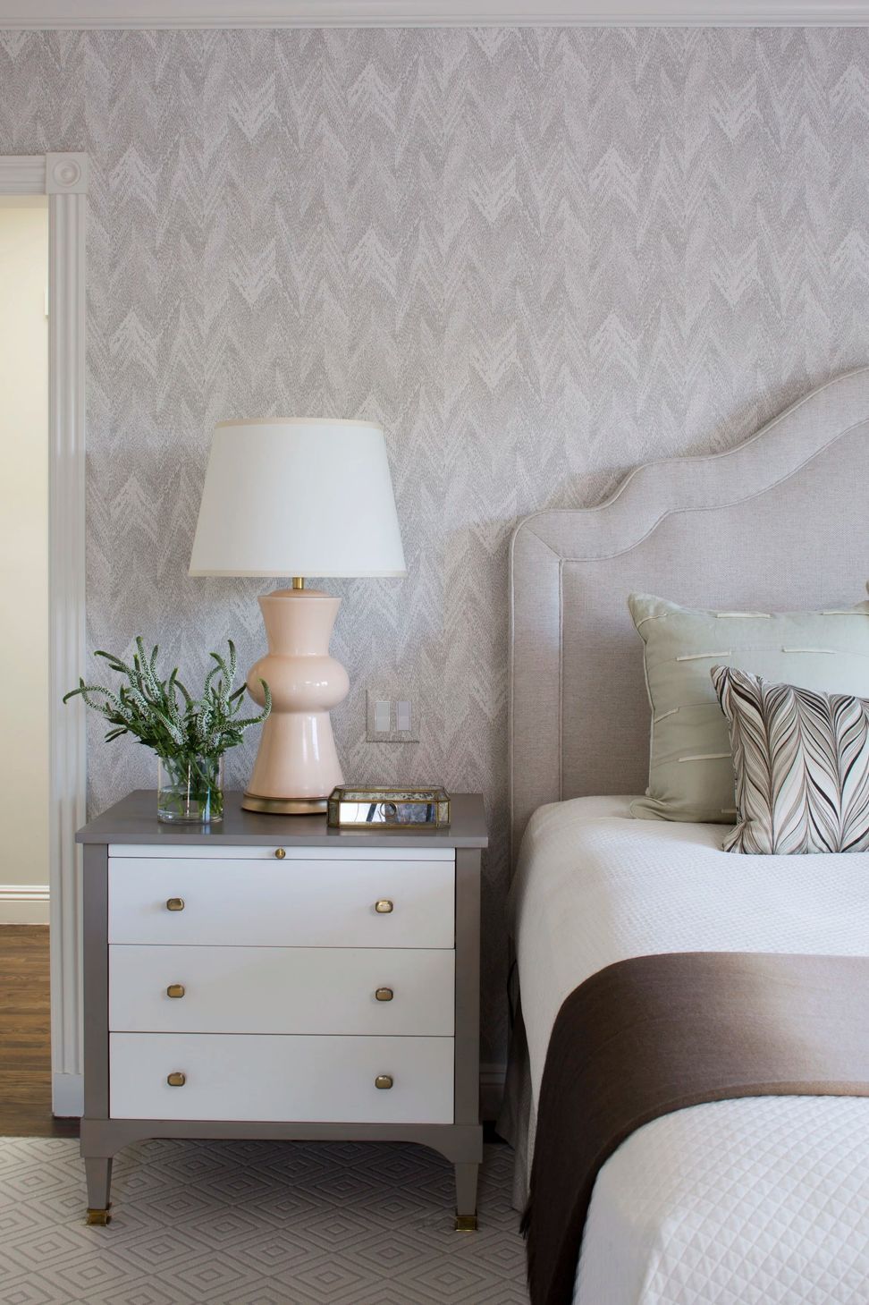 imgi86MASTERBEDROOMDETAIL.jpg