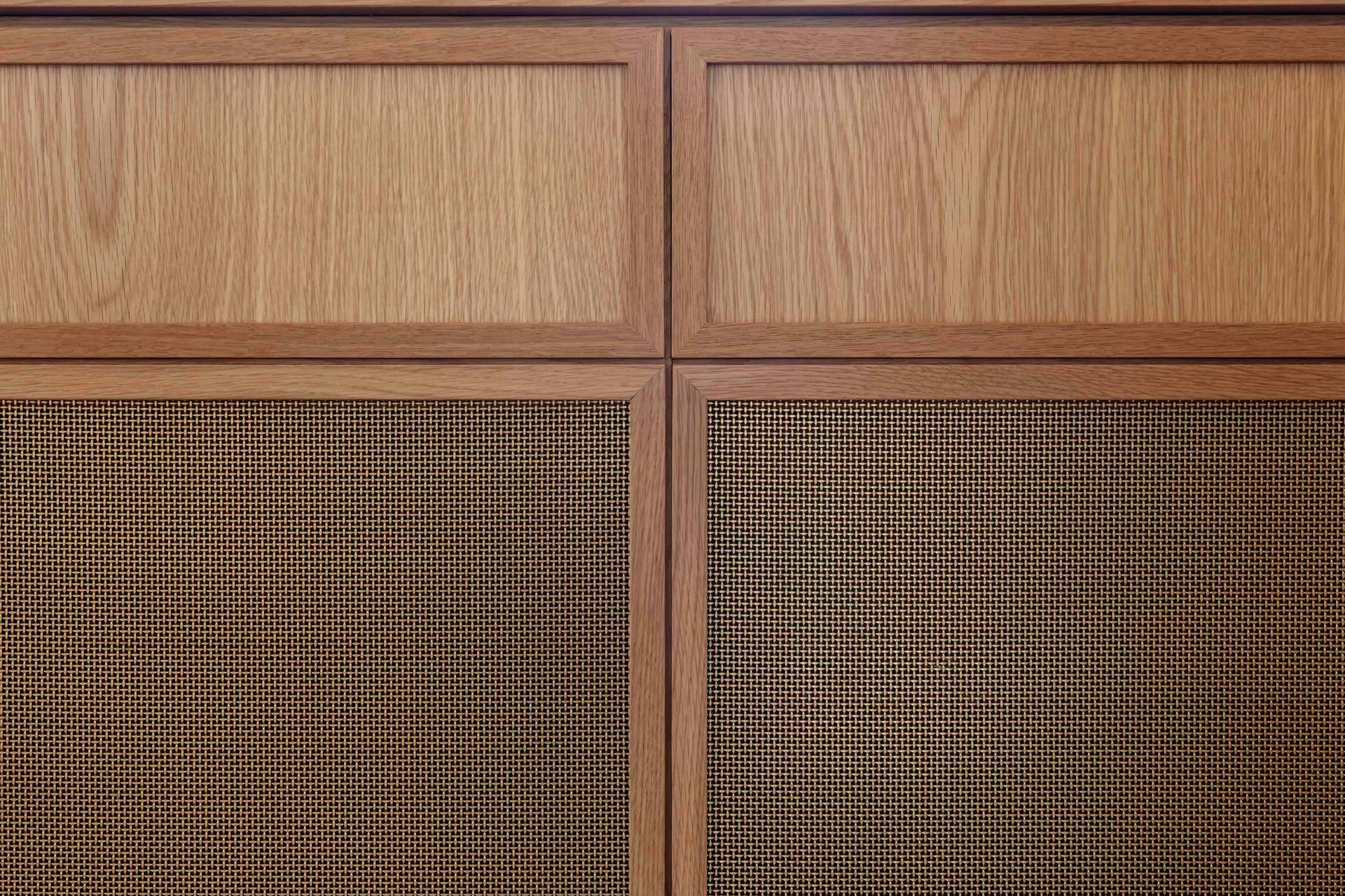 imgi8Detail01.jpg