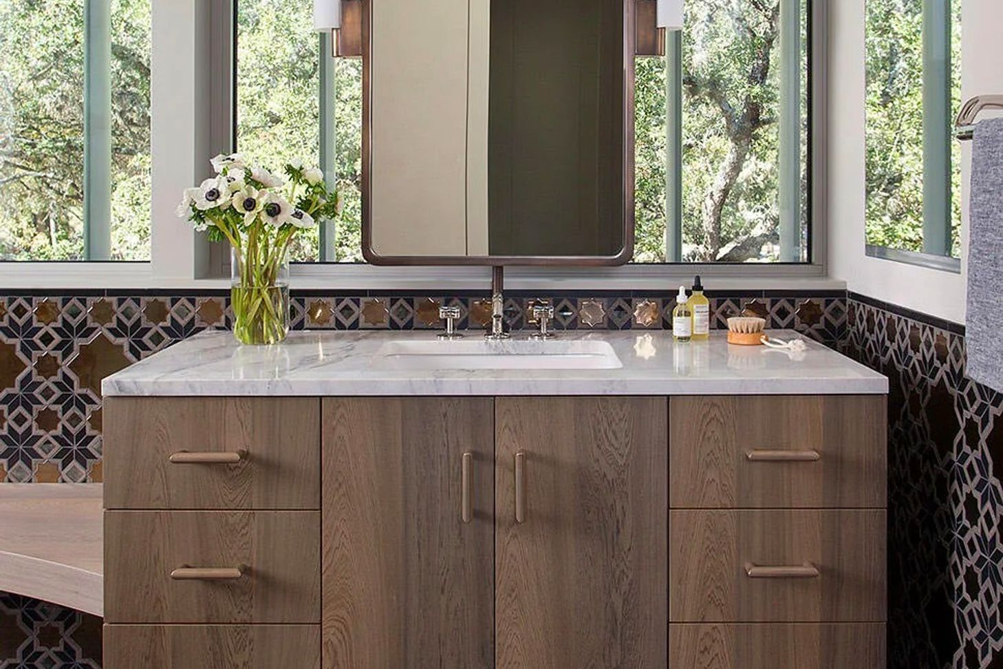 imgi94DobsonMaster-Bath-Vanity.jpg