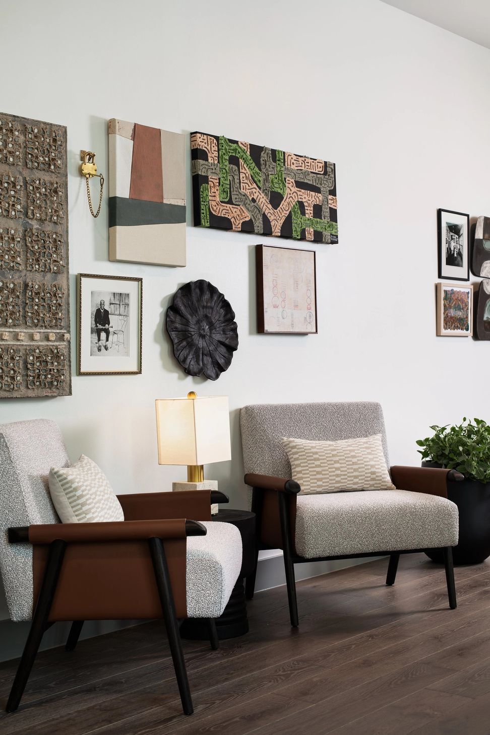 imgi9Anderson-lounge-seating-art.jpg