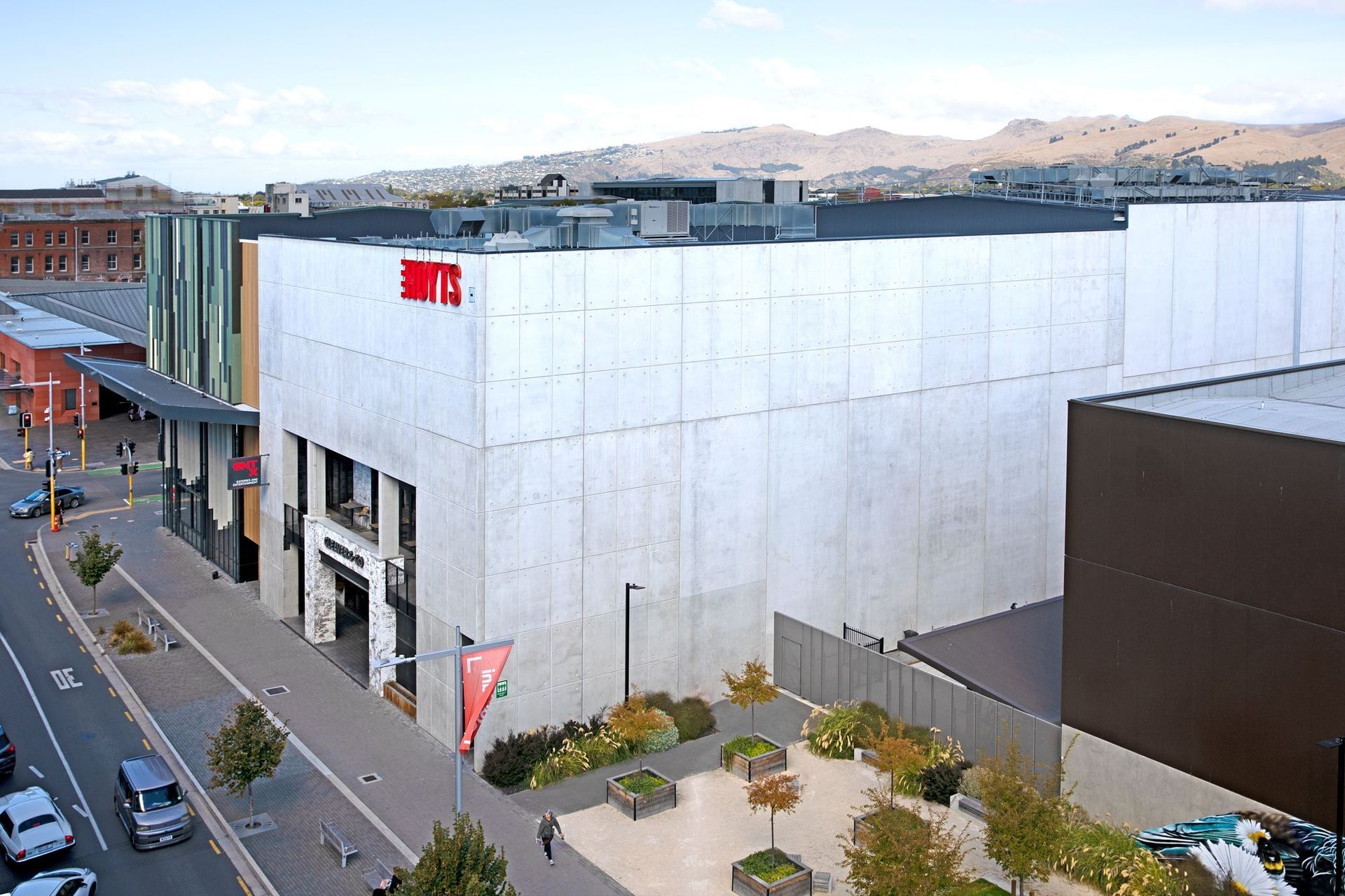 Hoyts EntX
