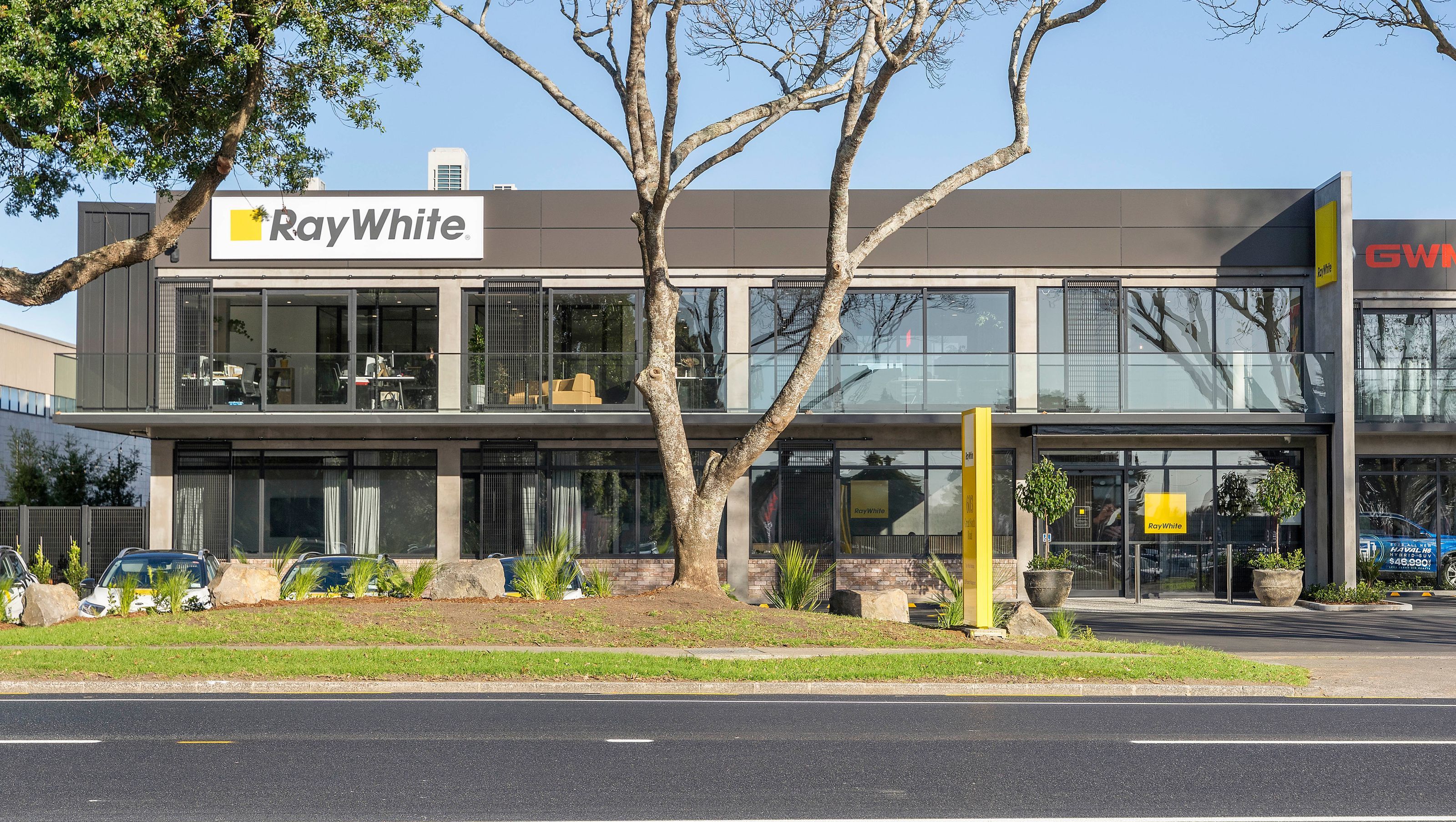 Ray White Manukau